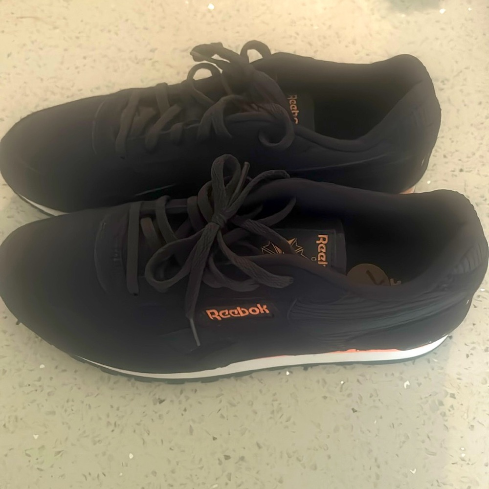 Women’s Reebok Shoes - Brand New & Never Wore!